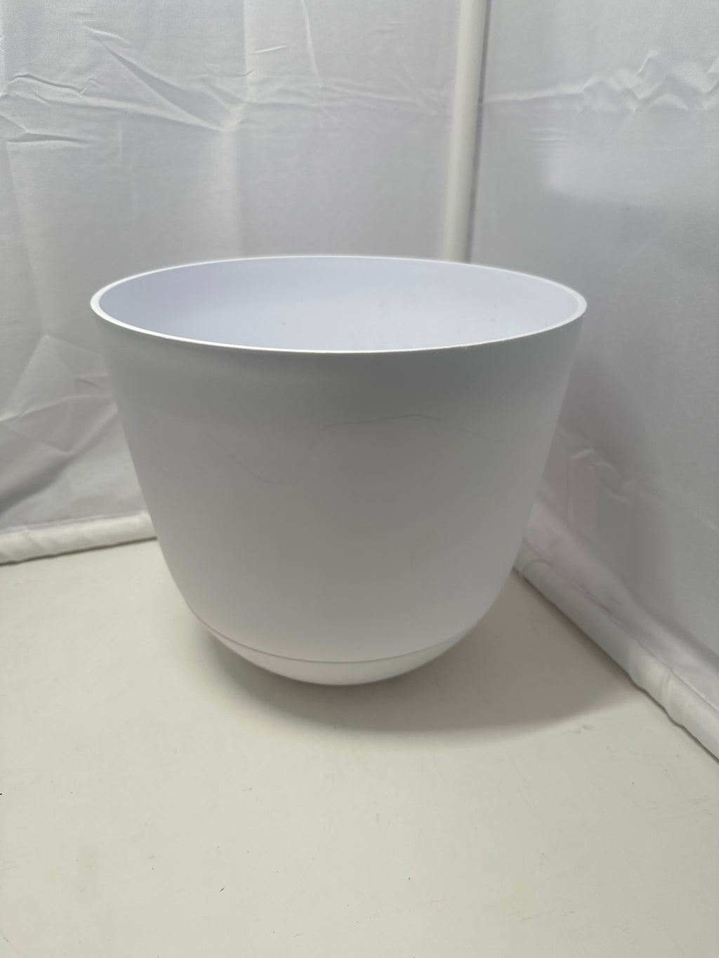 Room Essentials Self-Watering Planter – White Indoor Plant Pot