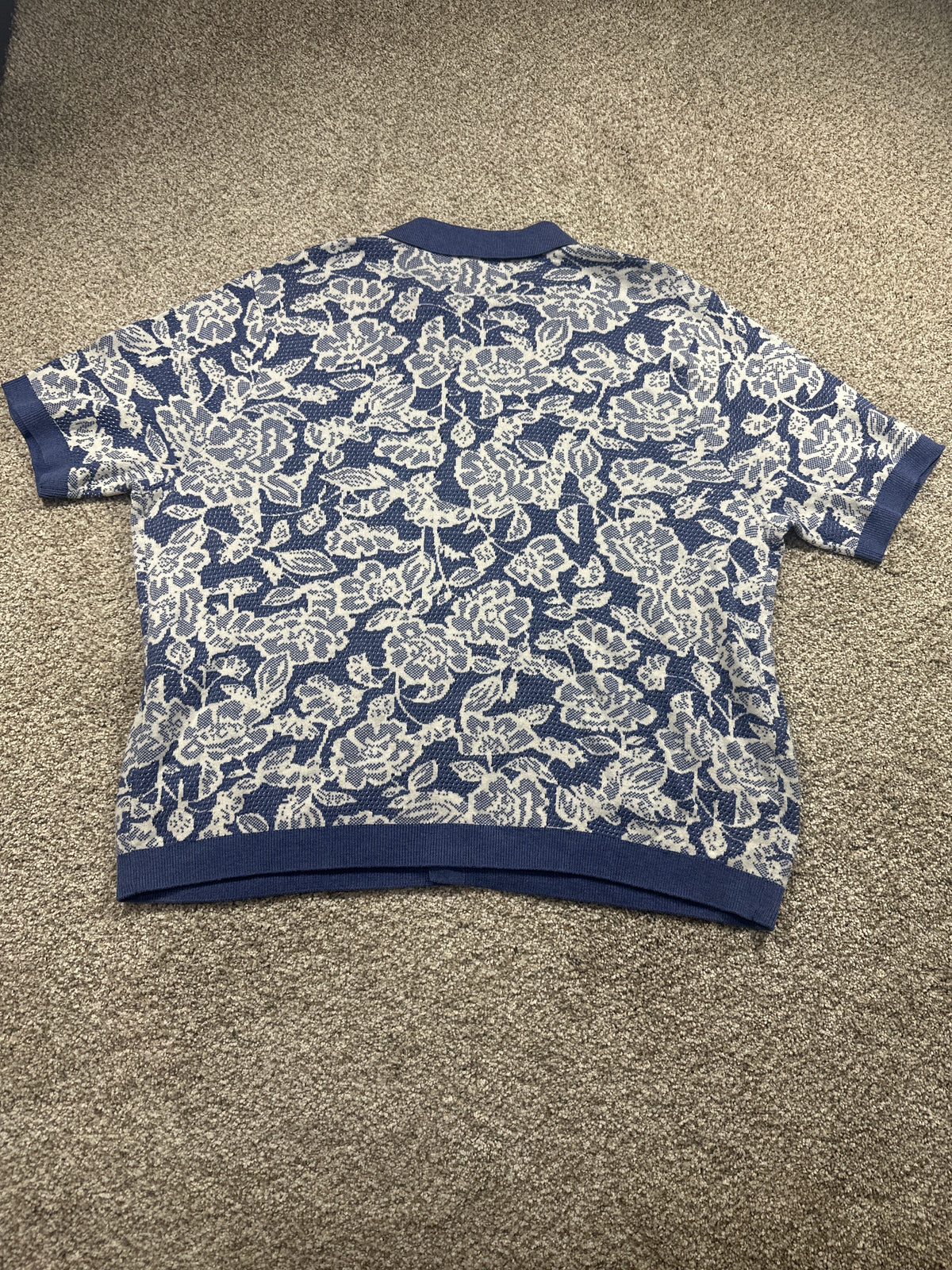 Goodfellow & Co short sleeve full button sweater polo XL blue floral back