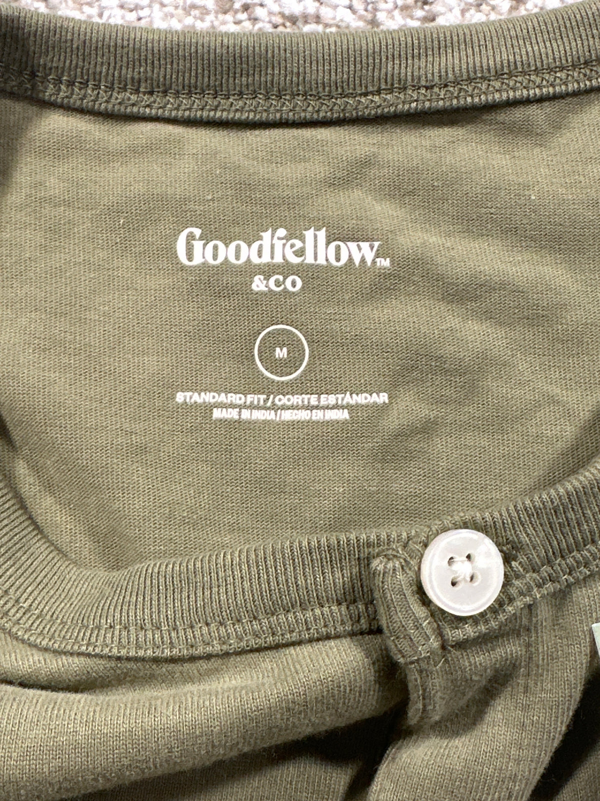 Goodfellow & Co vintage henley T-shirt men's medium olive green