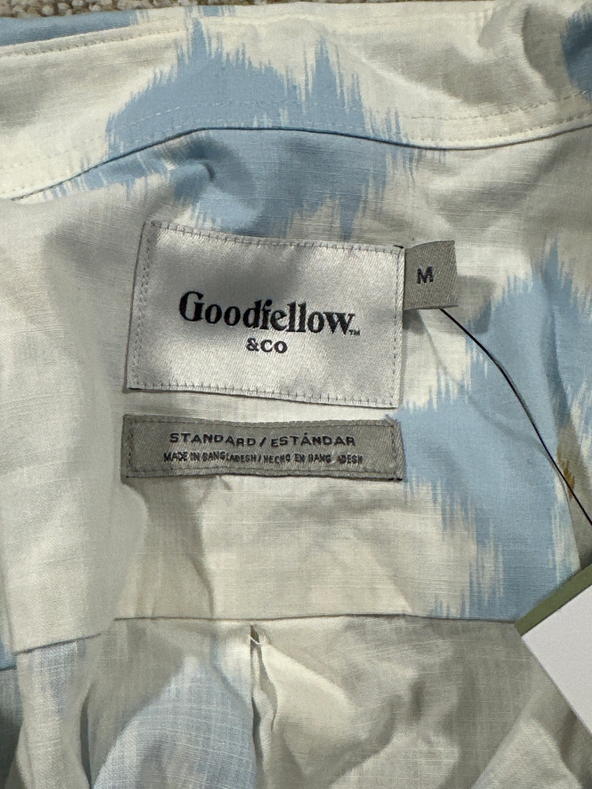 Goodfellow & Co Every Wear short sleeve button-up shirt M white blue print