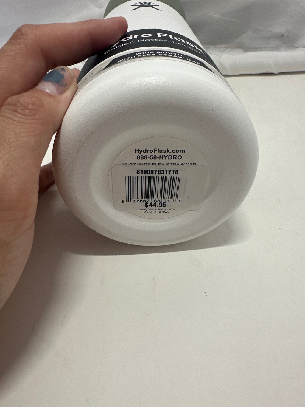 Hydro Flask 32 oz bottle UPC label
