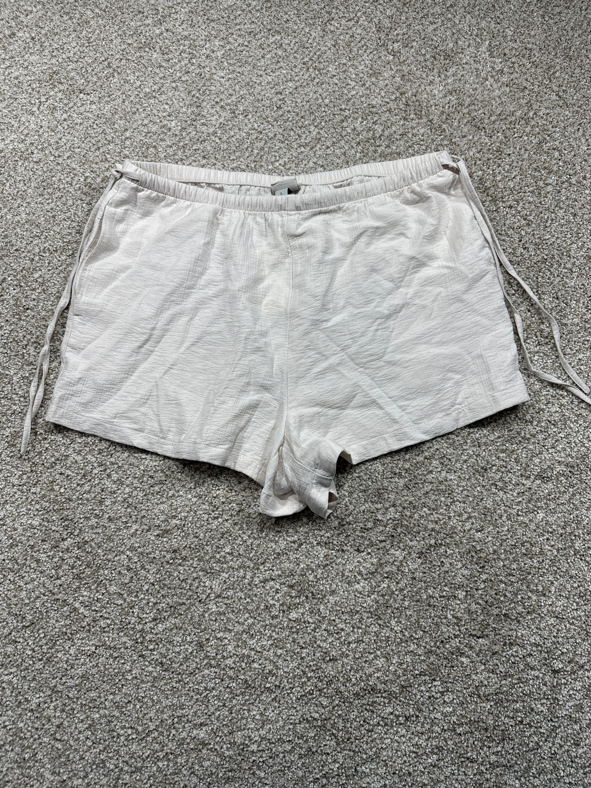 A New Day white drawstring pull on shorts, view 1