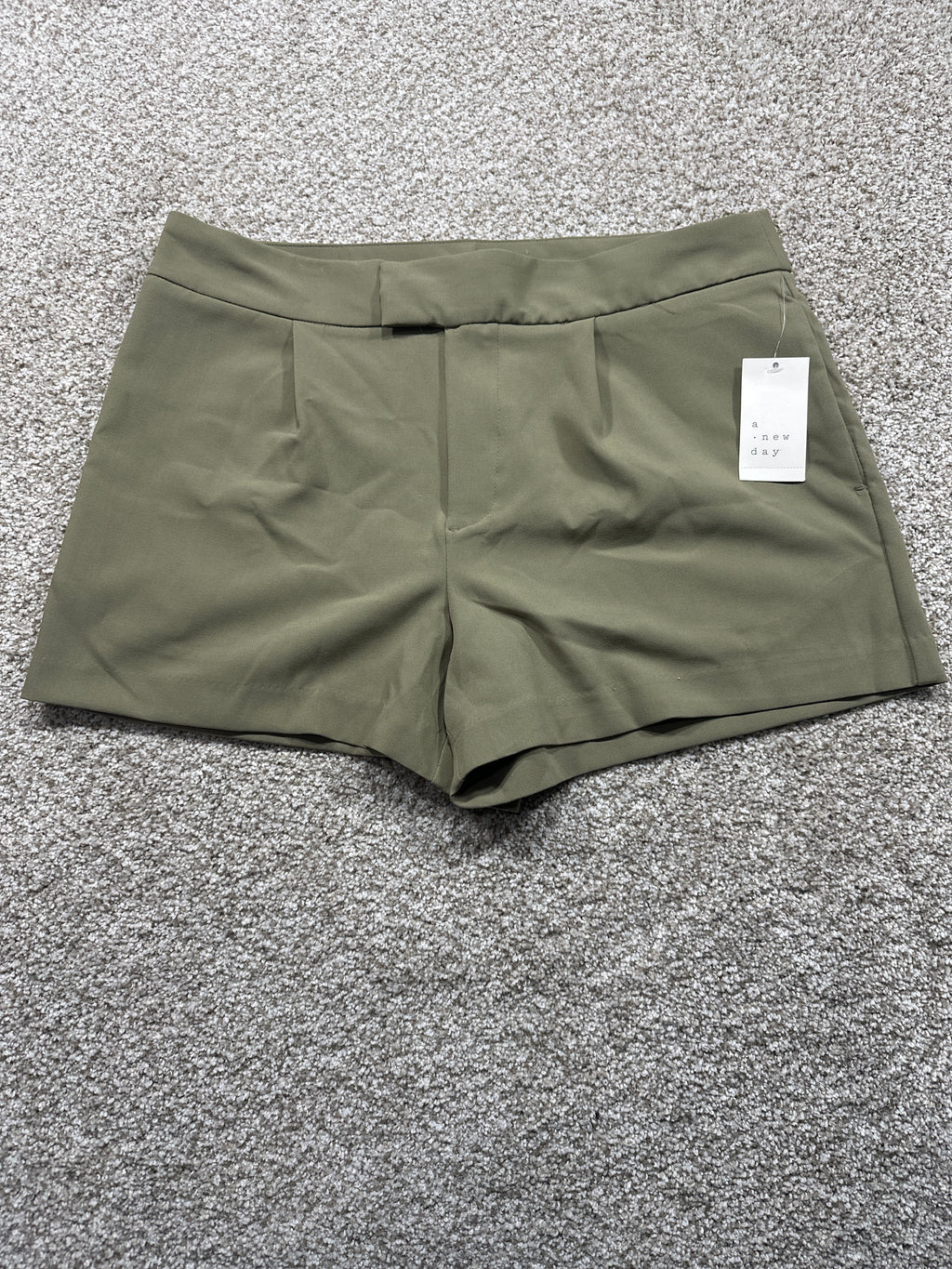 A New Day olive high rise tailored shorts, size 14