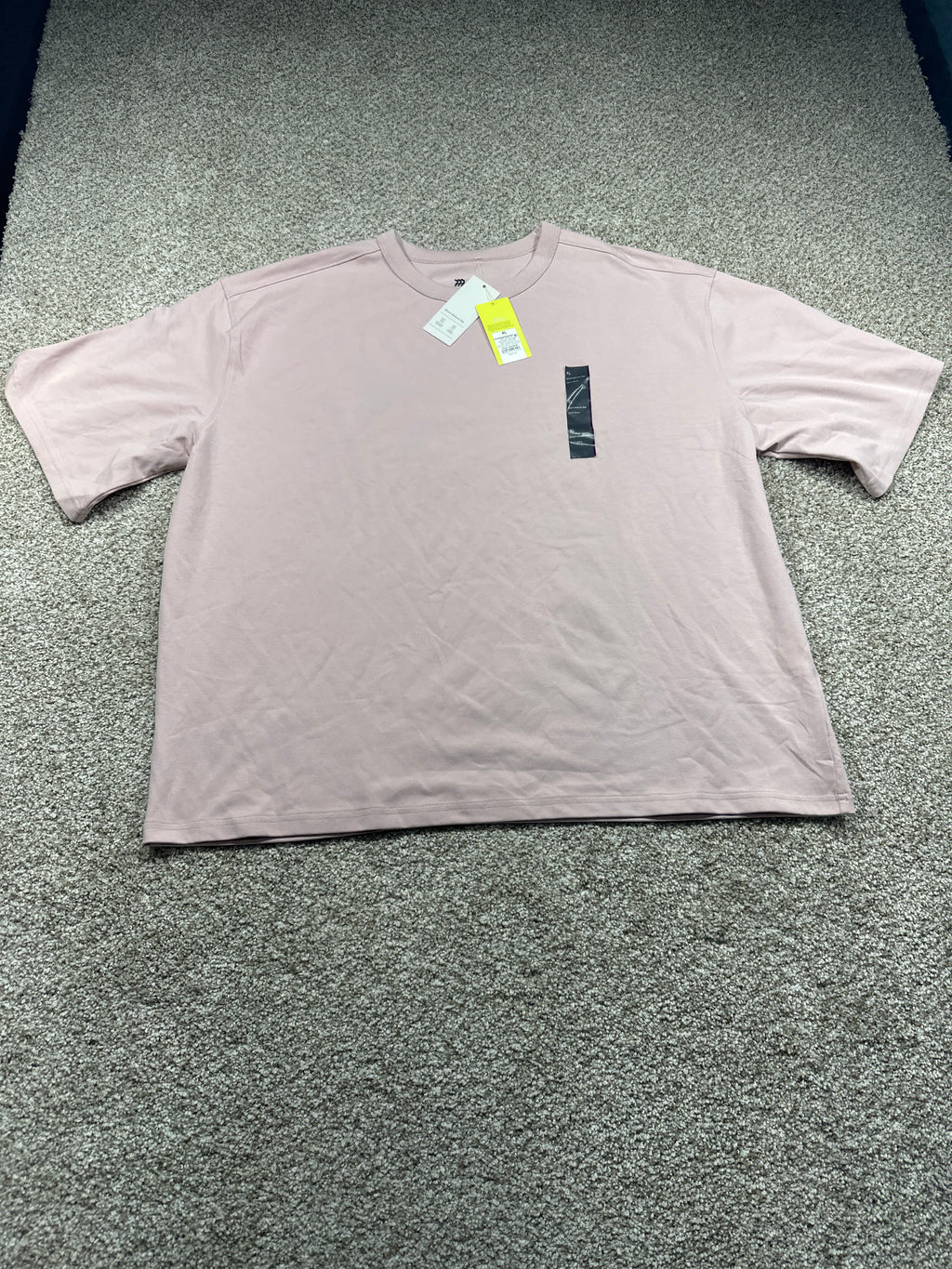 All in Motion men's light pink short sleeve oversized tee, photo 1