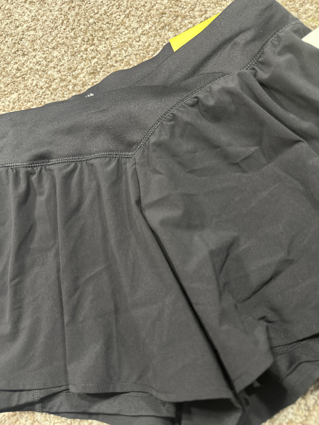 All in Motion women's black crossover waistband shorts, photo 2
