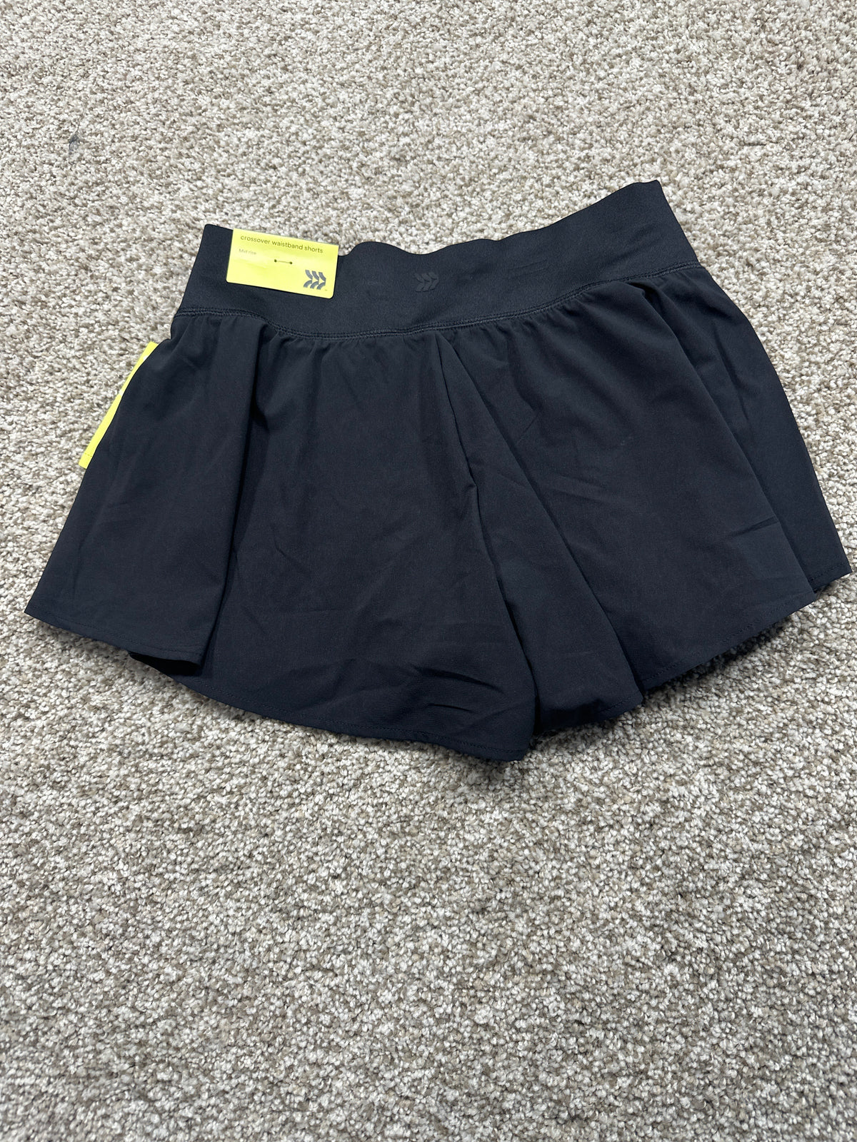 All in Motion women's black crossover waistband shorts, photo 3