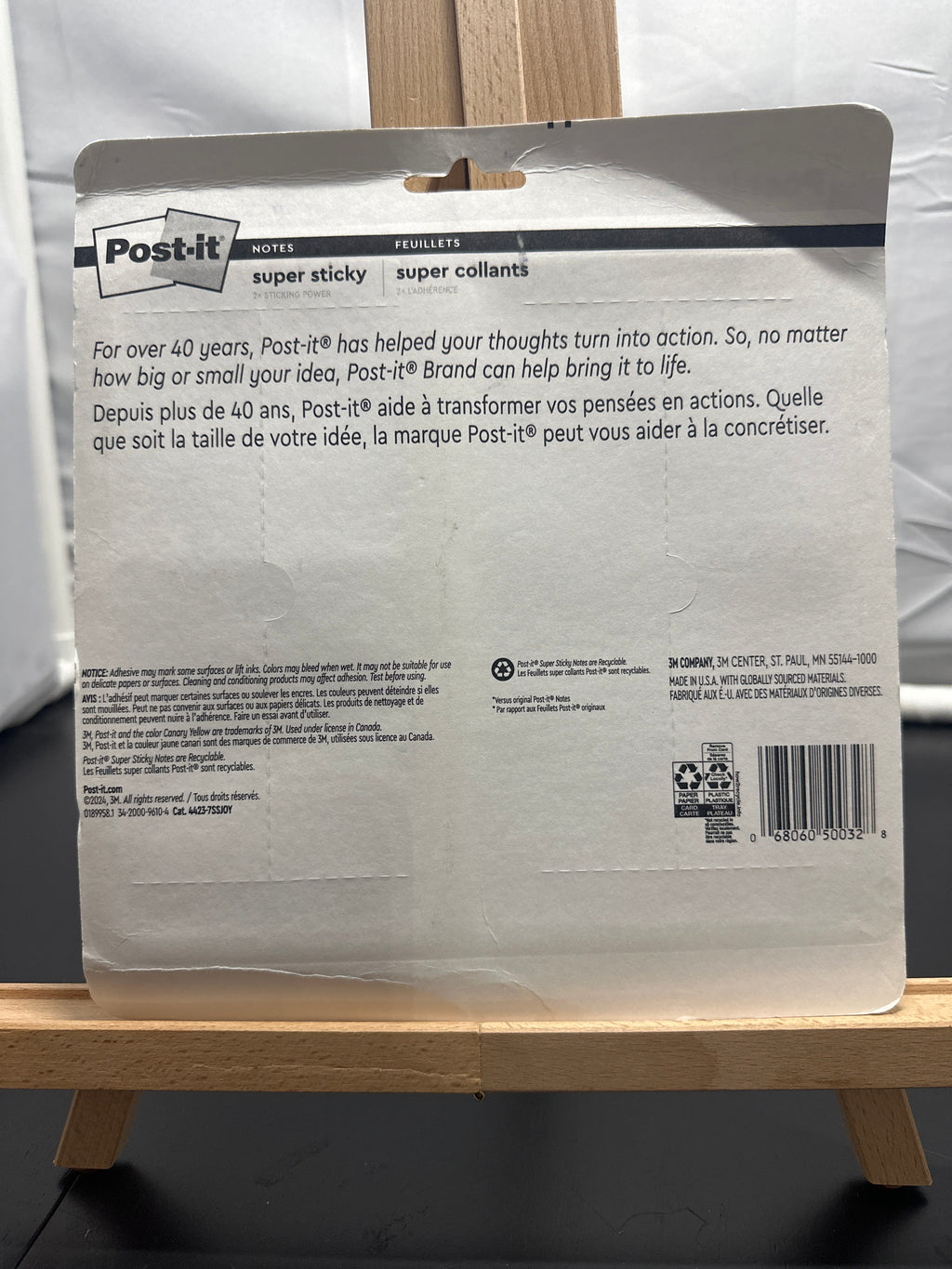 Post-it Super Sticky Notes package detail
