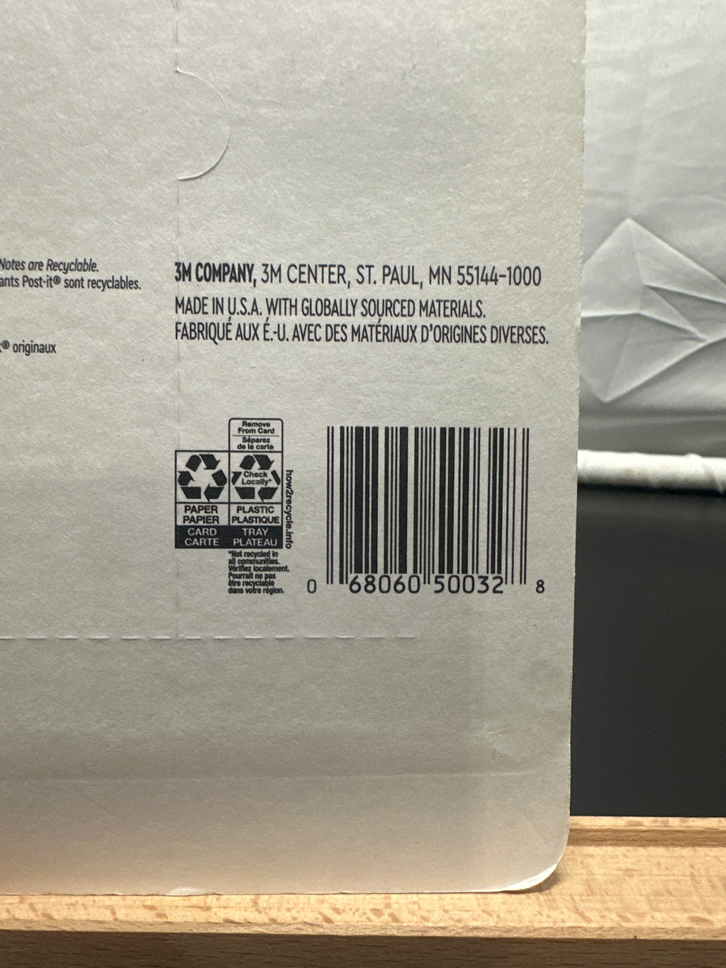 Post-it Super Sticky Notes package detail
