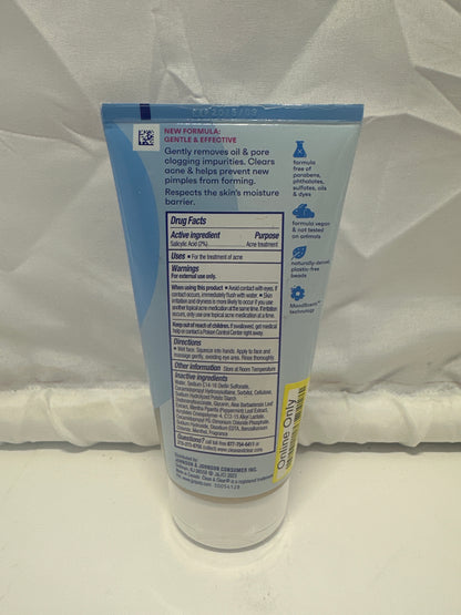 Clean & Clear Acne Exfoliating Cleanser – Oil-Free (5 fl oz)