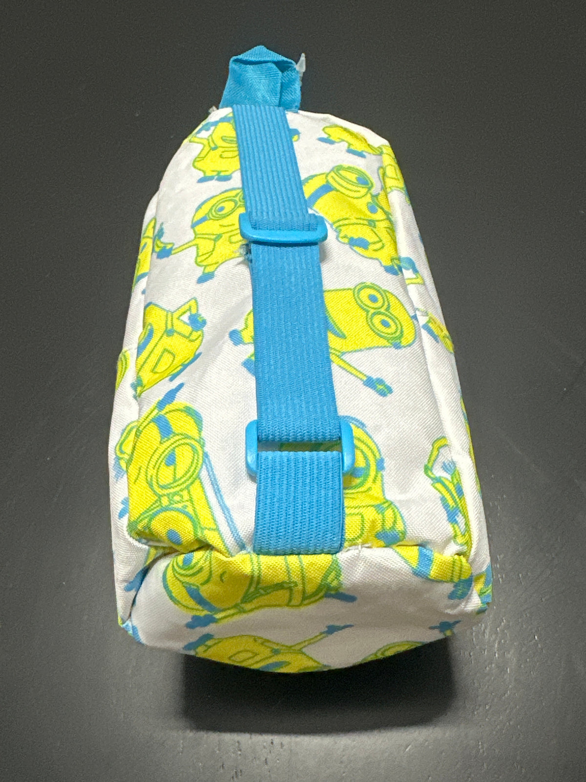 Minions backpack pencil case detail