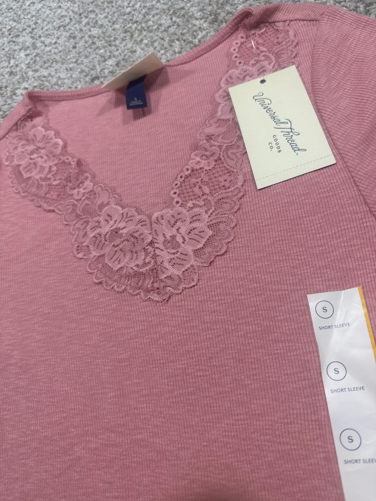 Universal Thread women's pink lace-trim ribbed mini dress neckline