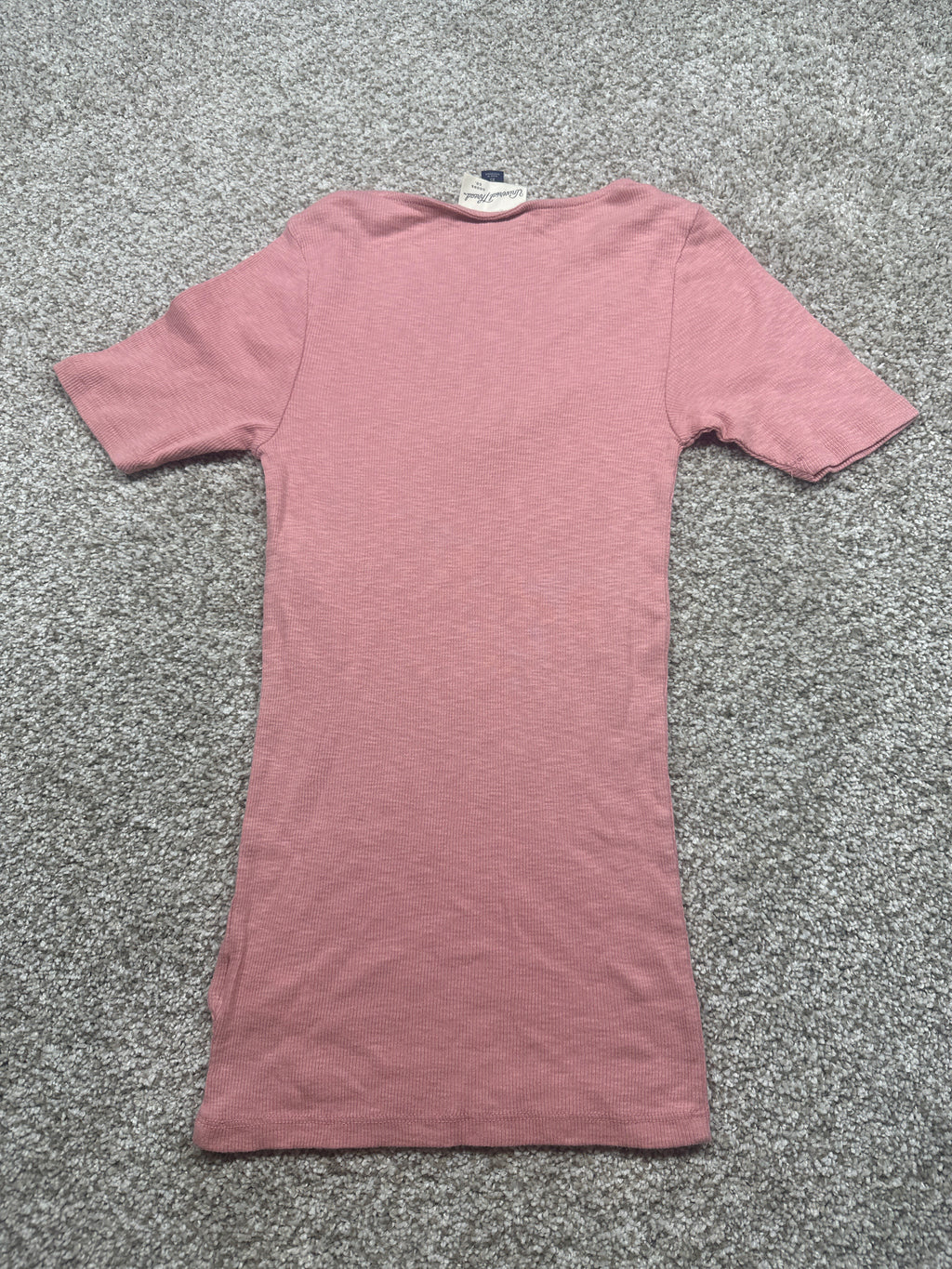 Universal Thread women's pink lace-trim ribbed short sleeve T-shirt back