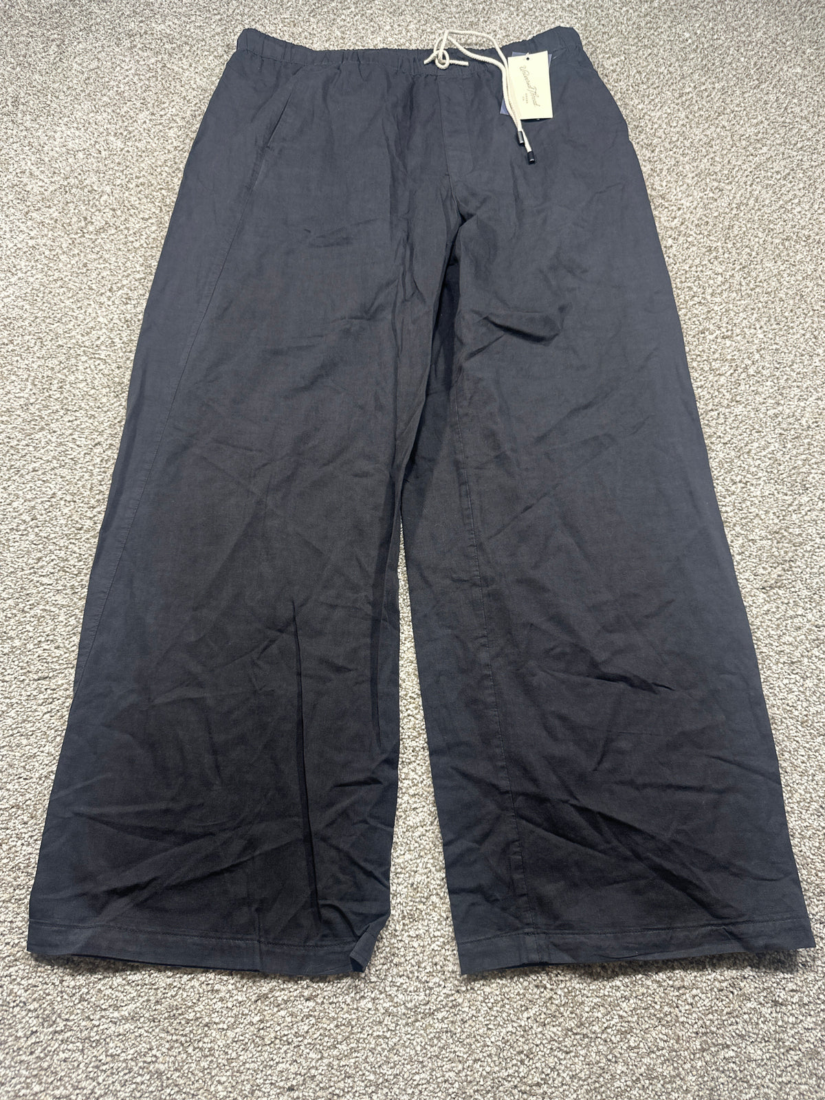 Universal Thread women's black wide-leg drawstring pants image 1