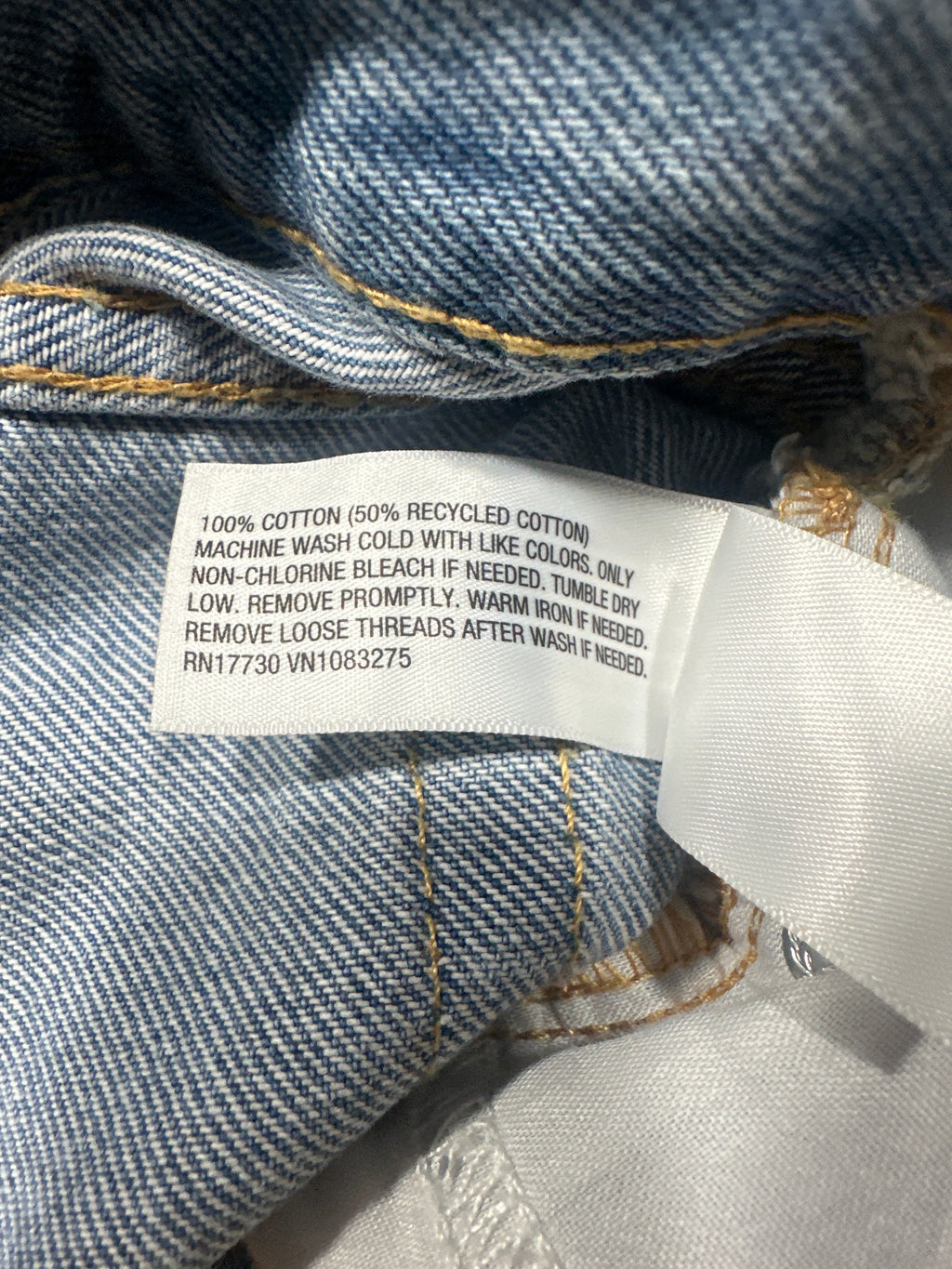 Universal Thread women's light wash destroyed jeans image 4