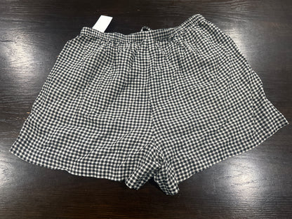 A New Day Women's Gingham Pull On Shorts Black White