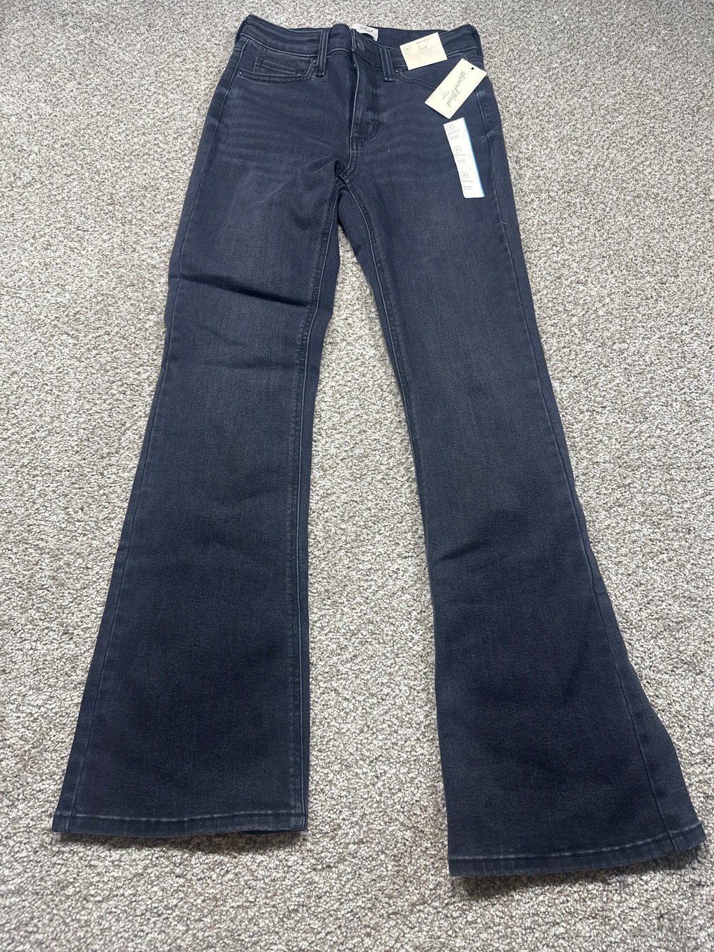 Universal Thread women’s black high-rise bootcut jeans, front view