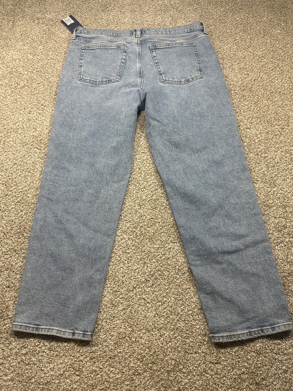 Universal Thread women’s medium wash 90s slim jeans, back view