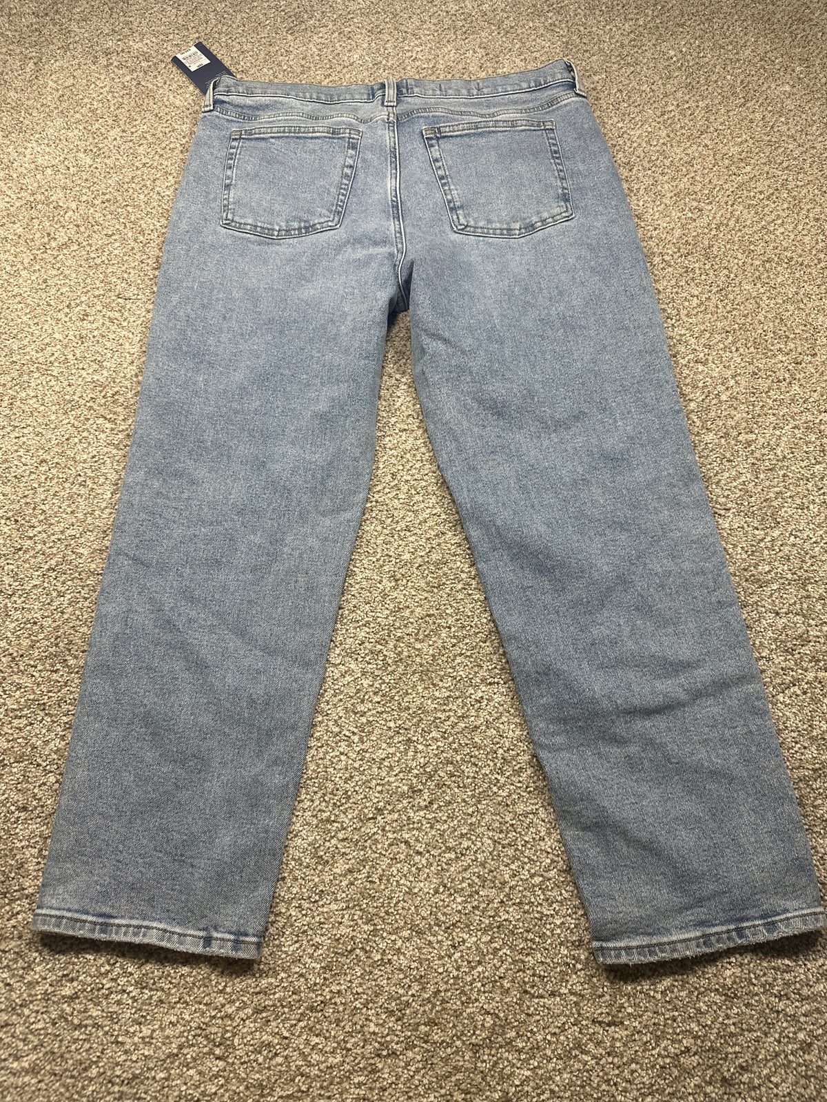 Universal Thread women’s medium wash 90s slim jeans, back view