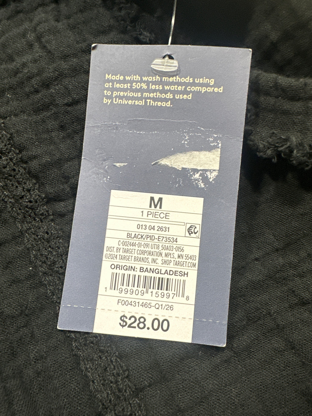 Universal Thread black pants size M retail tag and barcode