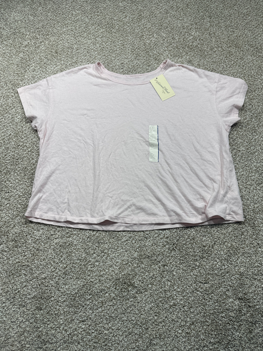 Universal Thread women’s light pink short sleeve T-shirt front view