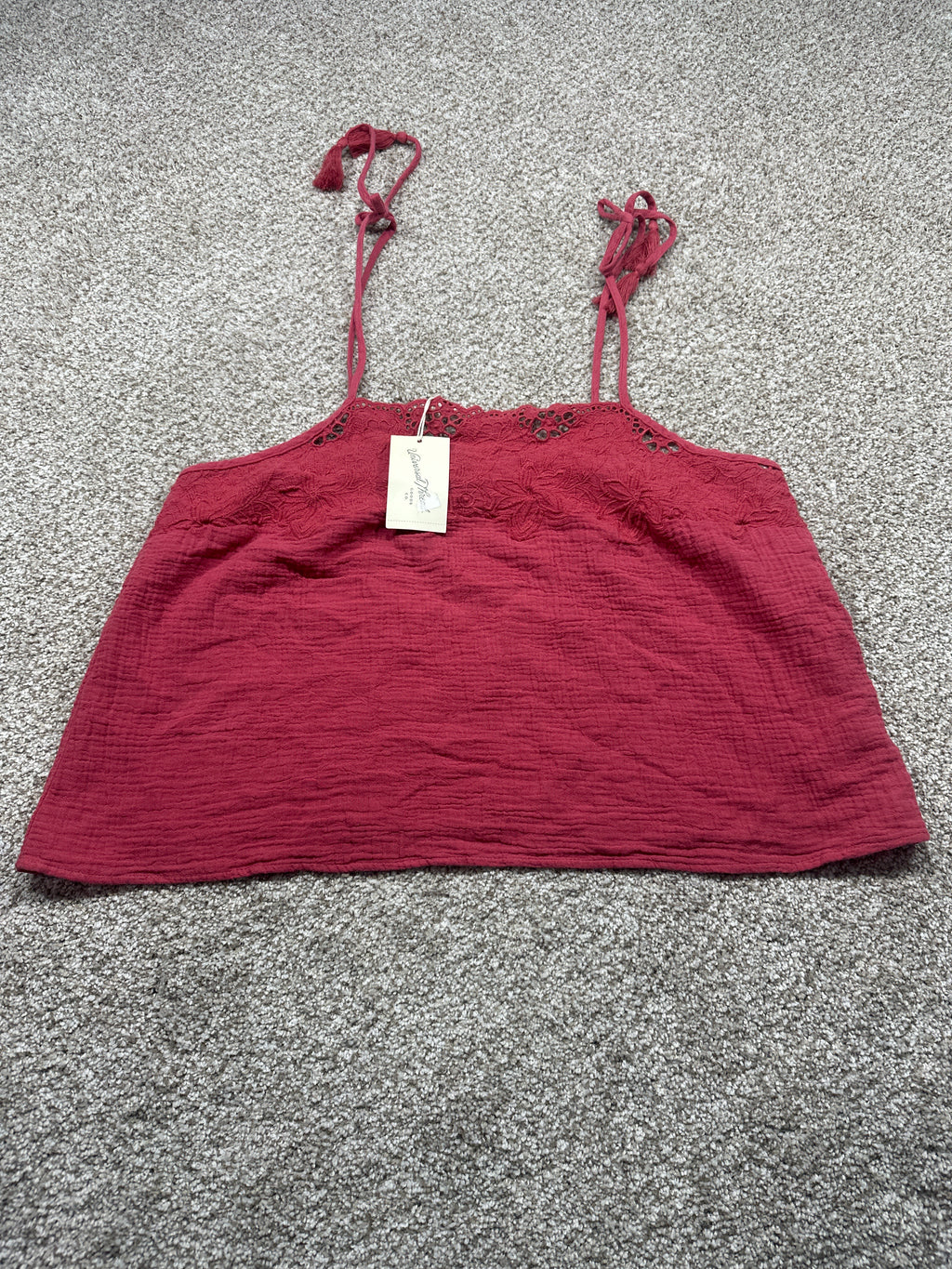 Universal Thread women’s berry red cotton gauze lace trim cami front view