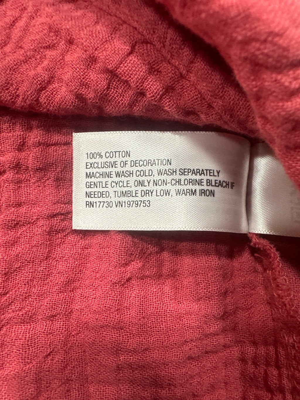 Universal Thread cami material label showing 100 percent cotton