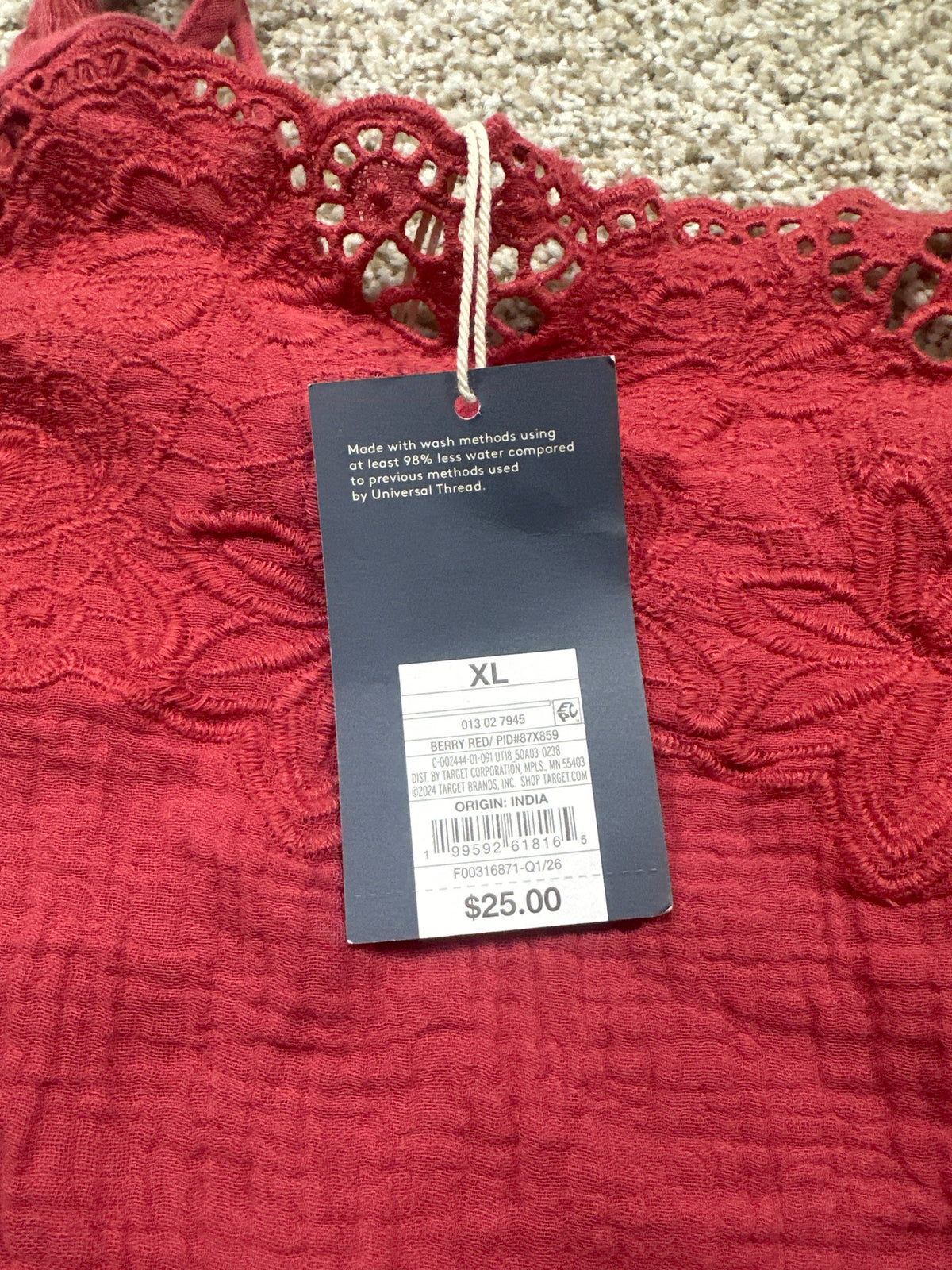 Universal Thread berry red cami retail tag showing size XL and UPC