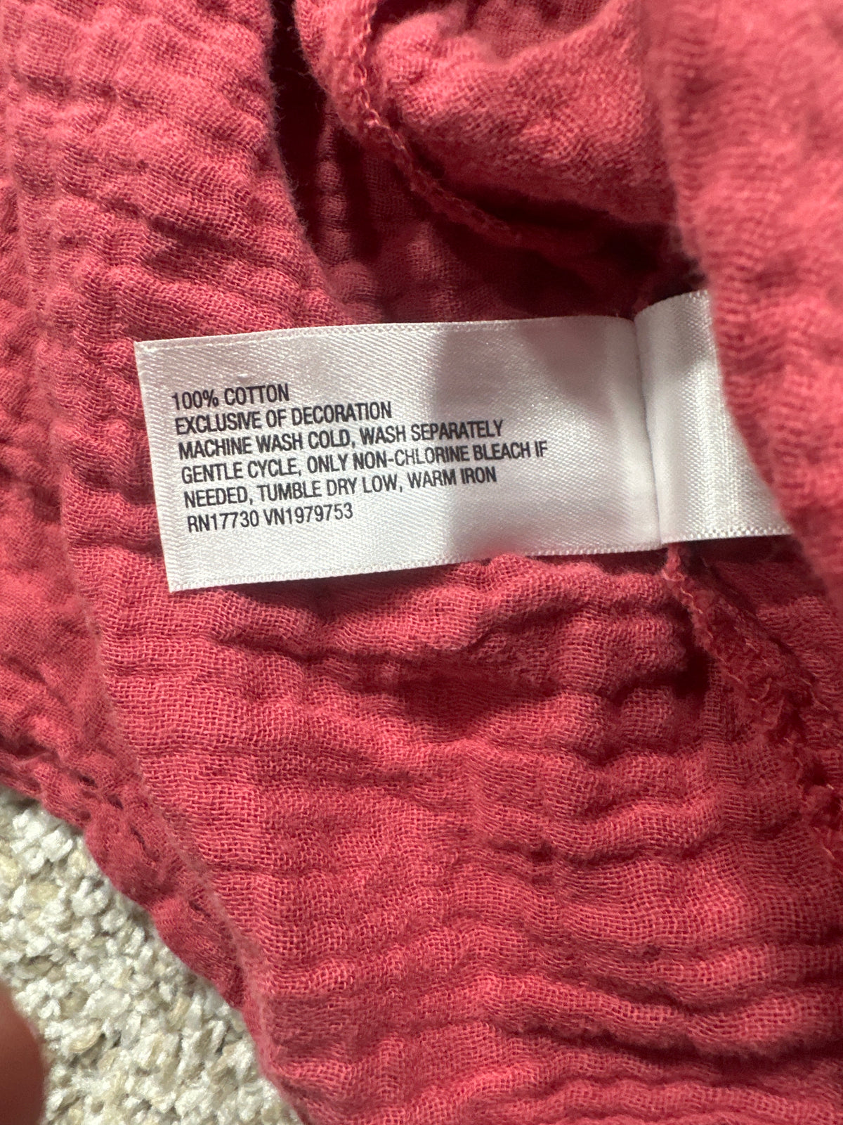 Universal Thread cami material label showing 100 percent cotton
