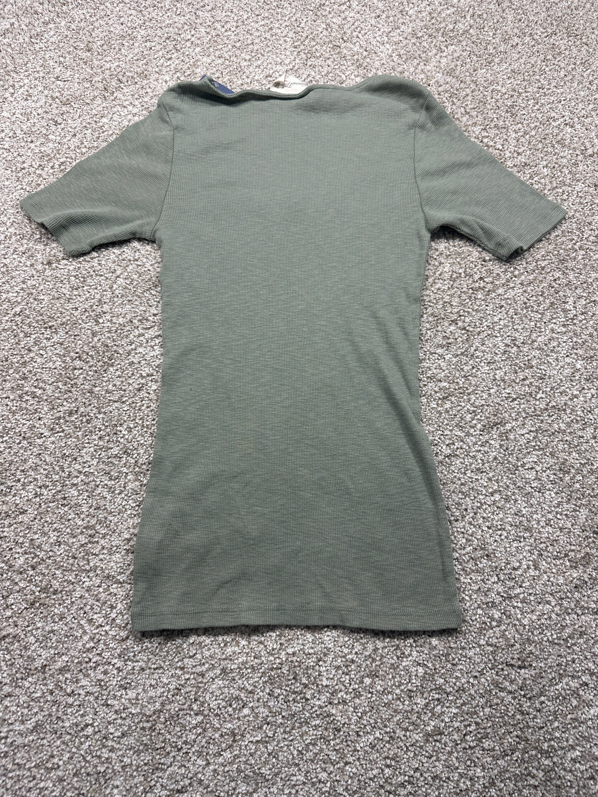 Universal Thread women’s green lace trim ribbed short sleeve T-shirt back view