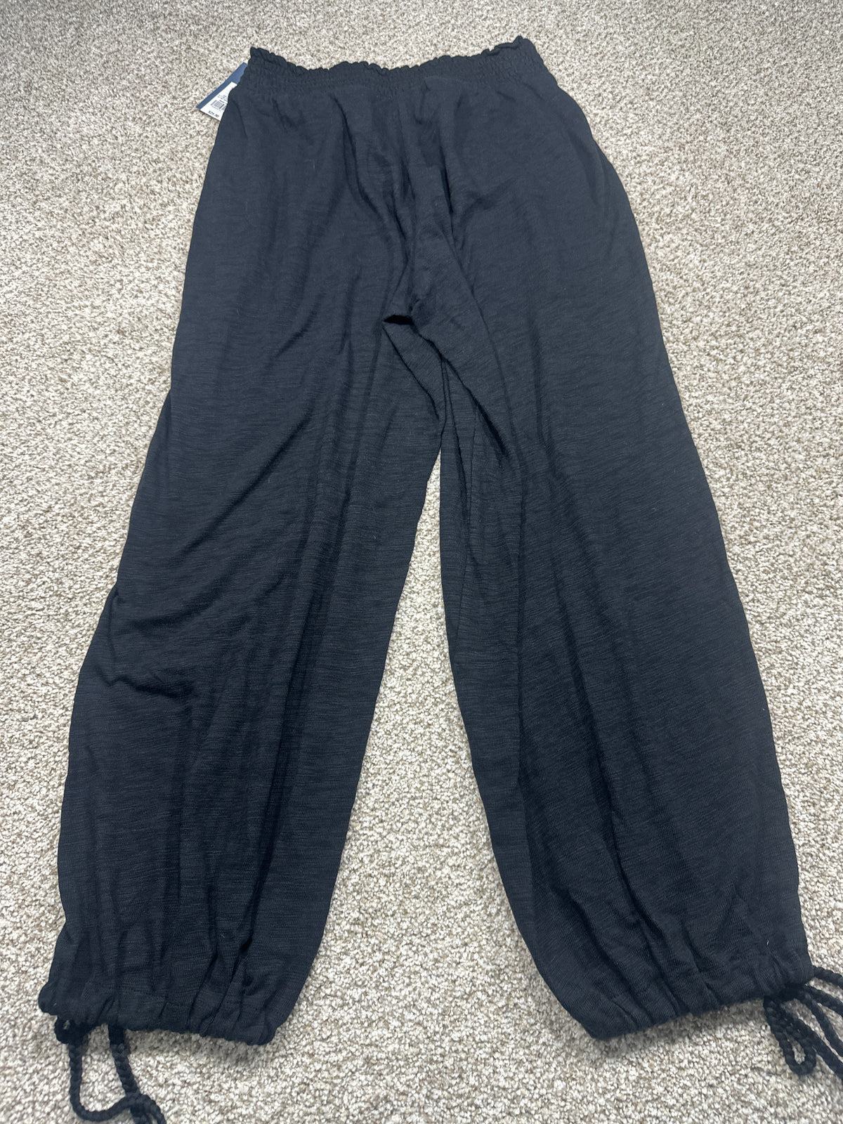 Universal Thread women’s black drawstring wide leg pants back view