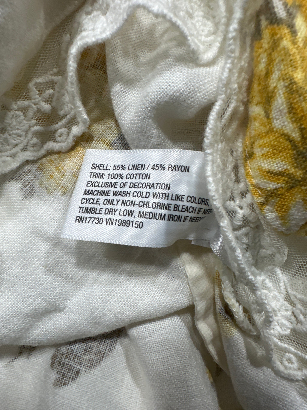 Universal Thread dress material label showing linen rayon shell and cotton trim