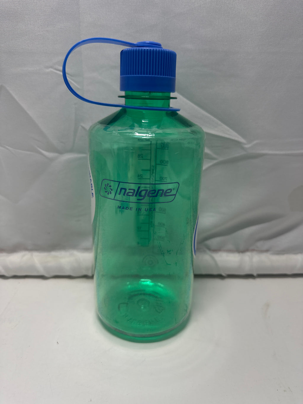 Nalgene 32oz Narrow Mouth Sustain Water Bottle - Pastel Green