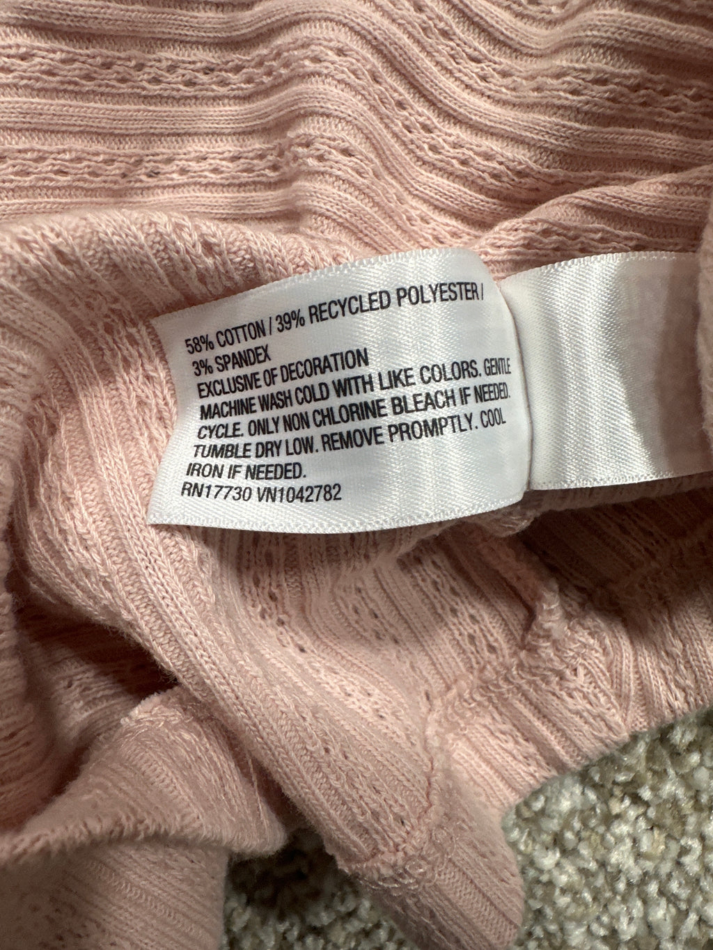 Universal Thread women's pink pointelle tank top material label