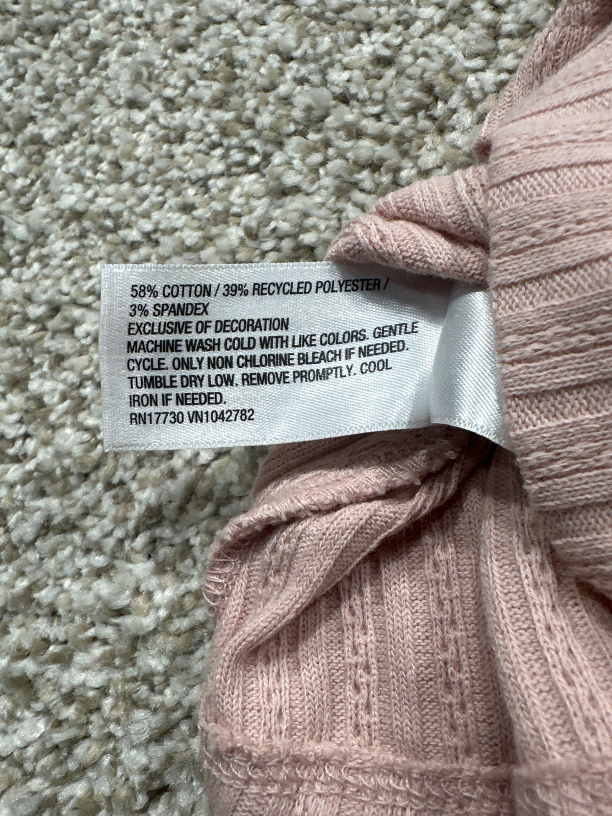 Universal Thread women's pink pointelle tank top material label