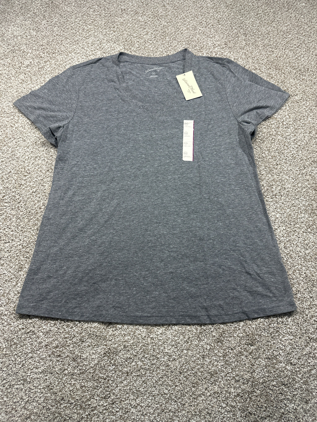 Universal Thread women's heather gray short sleeve V-neck T-shirt front