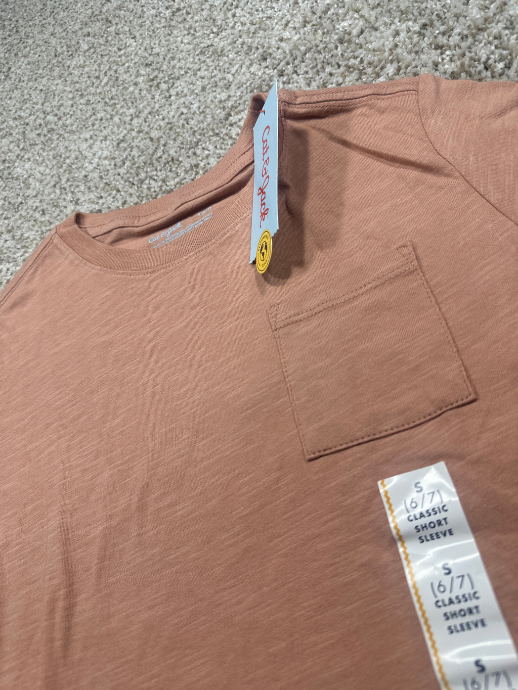 Cat & Jack boys light brown pocket T-shirt size S 6/7 detail