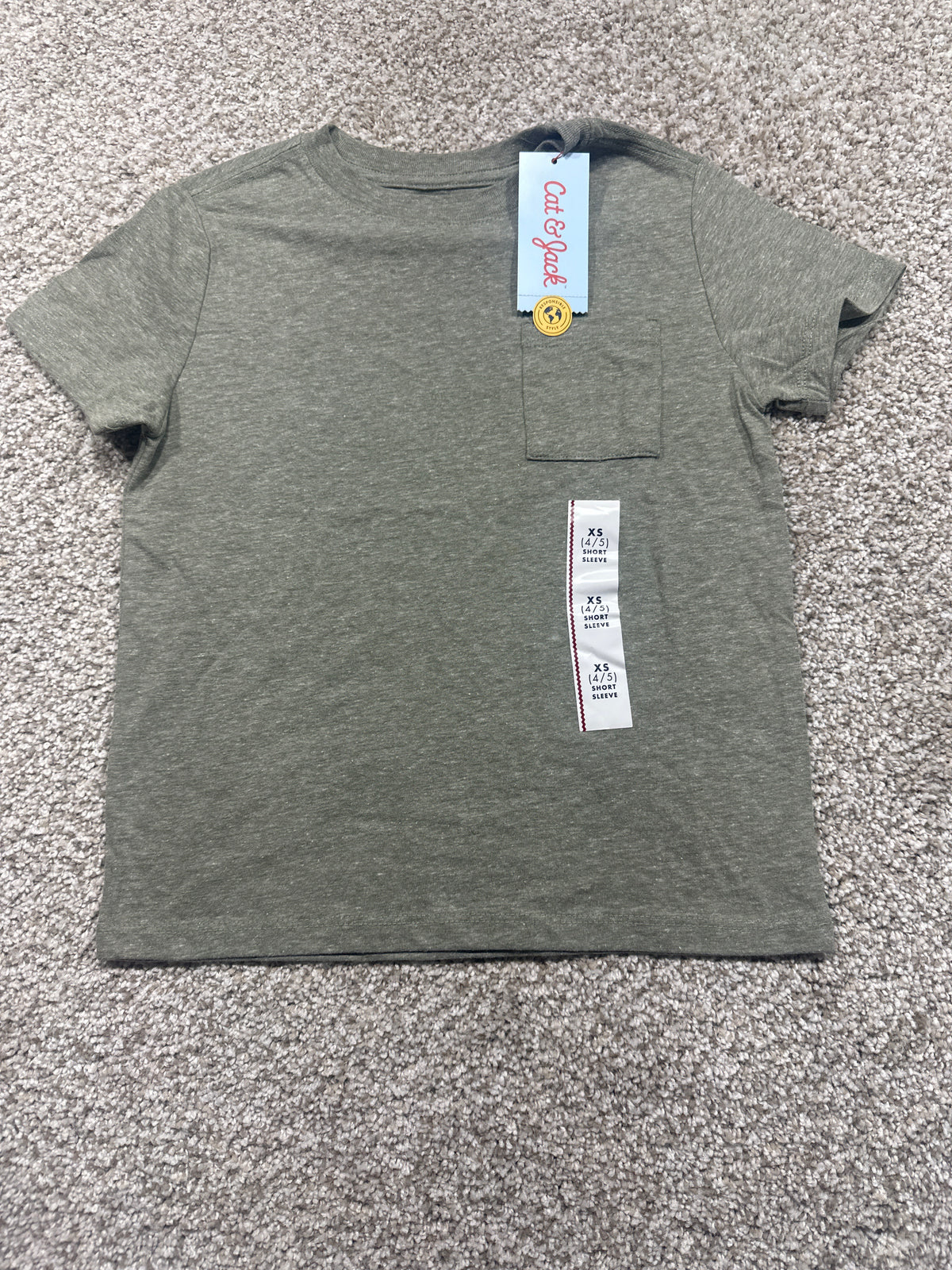 Cat & Jack boys olive heather pocket T-shirt size XS 4/5 front view
