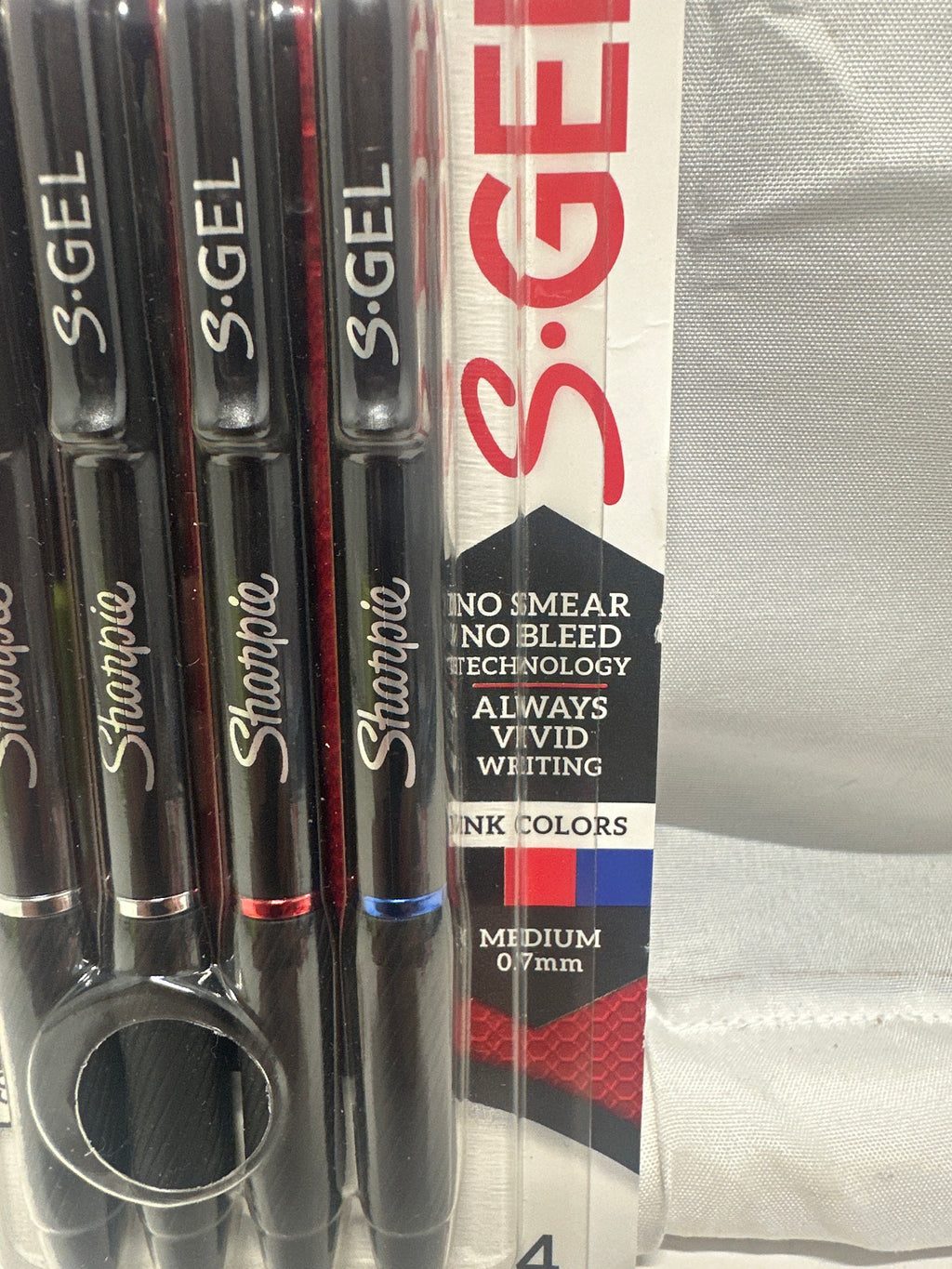 Sharpie S-Gel Pens 4 Pack 0.7mm Medium Black Blue Red No Smear Gel Ink