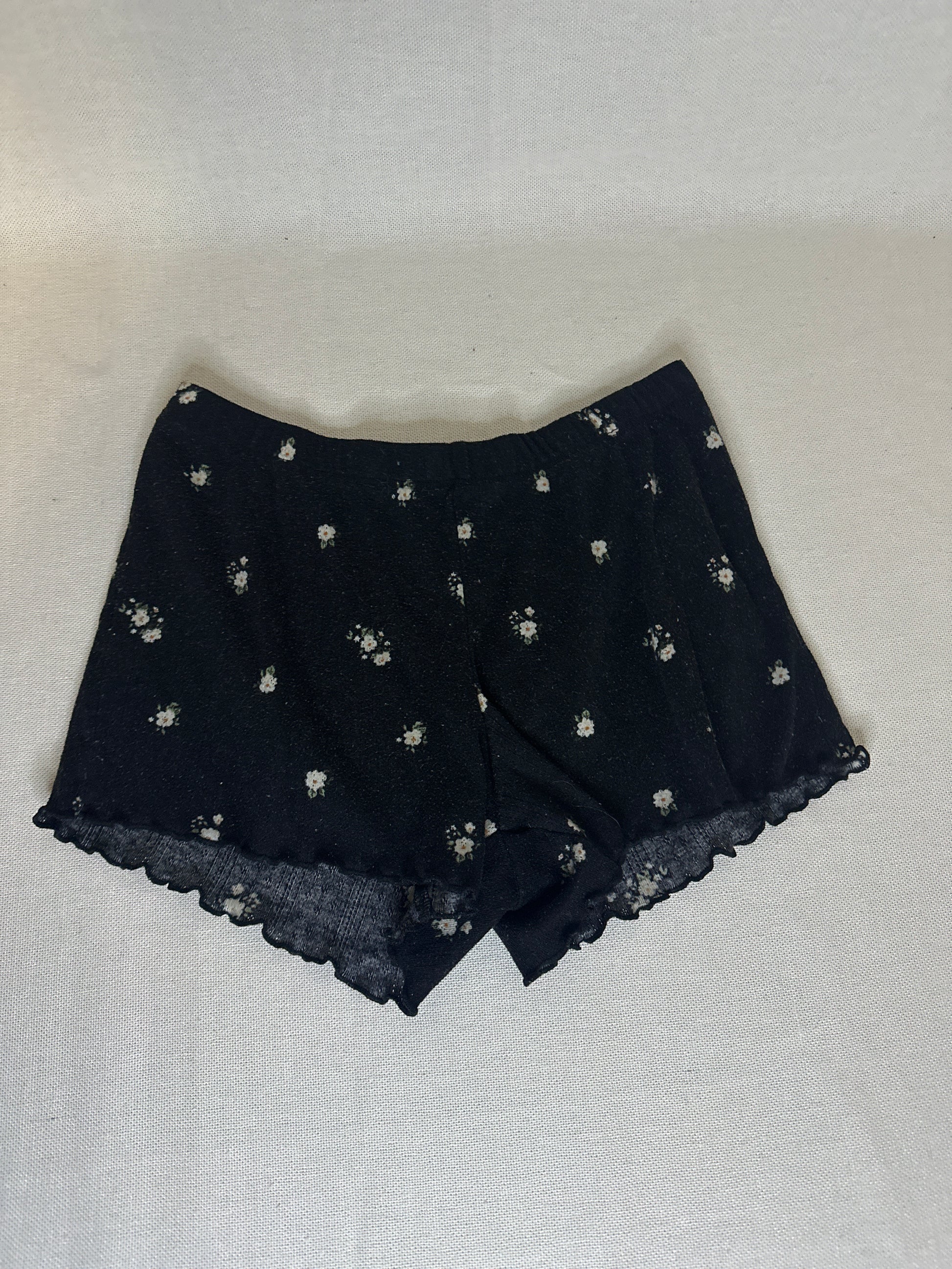 Art Class Girls Balck Floral Shorts XXL(16-18)