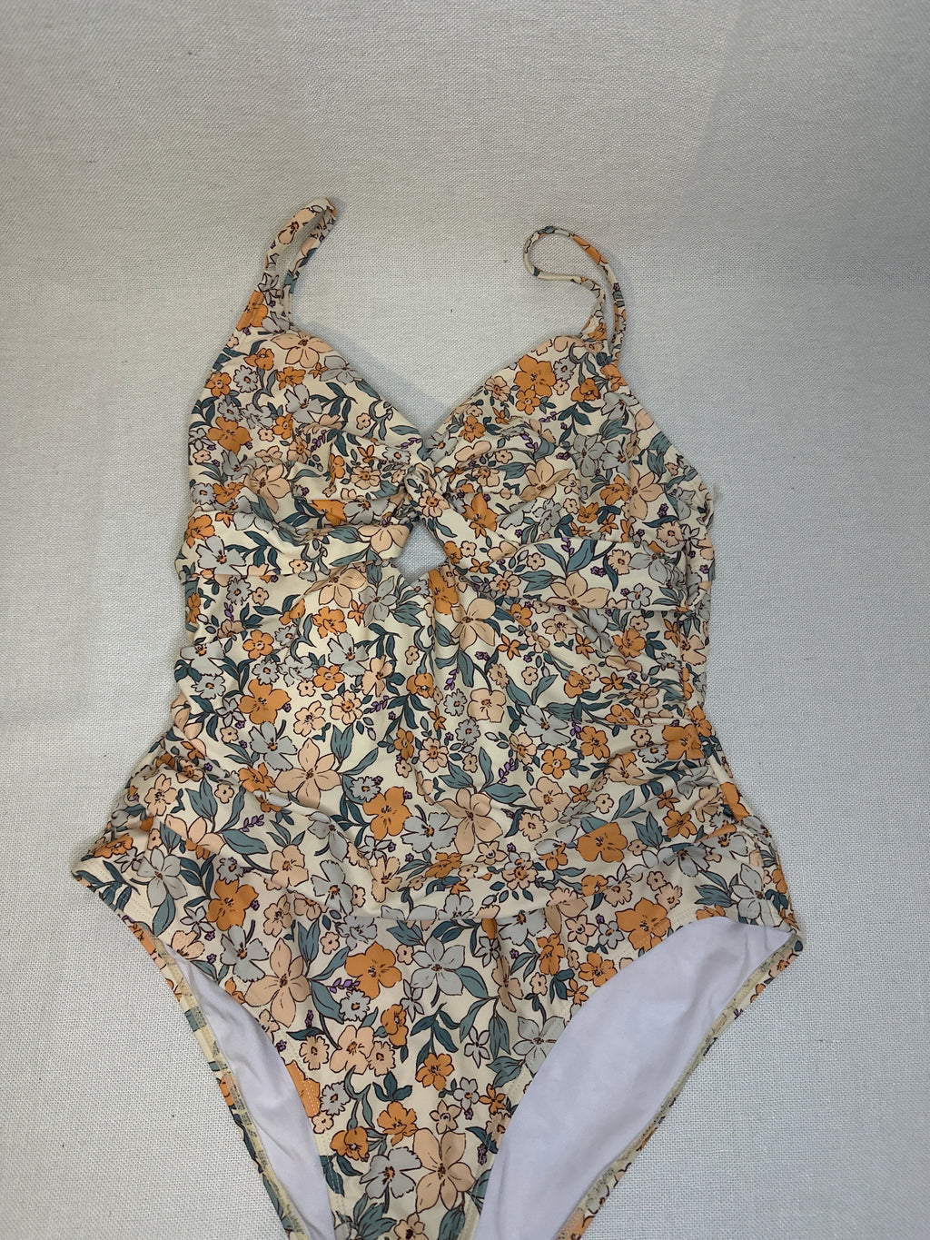 Women's Twist & Cut-Out Floral Tummy Control One-Piece Swimsuit -Cupshe -Large