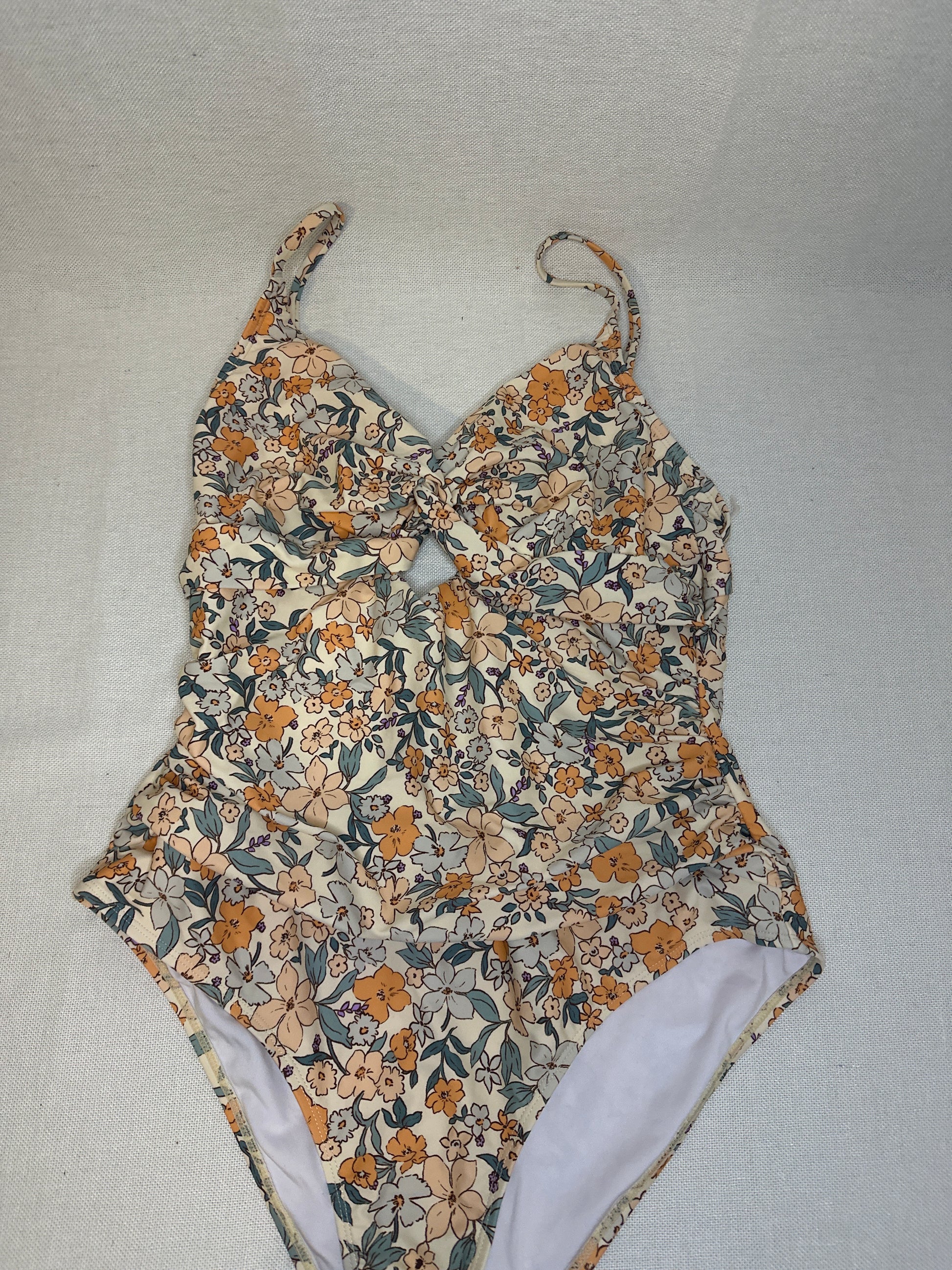 Women's Twist & Cut-Out Floral Tummy Control One-Piece Swimsuit -Cupshe -Large