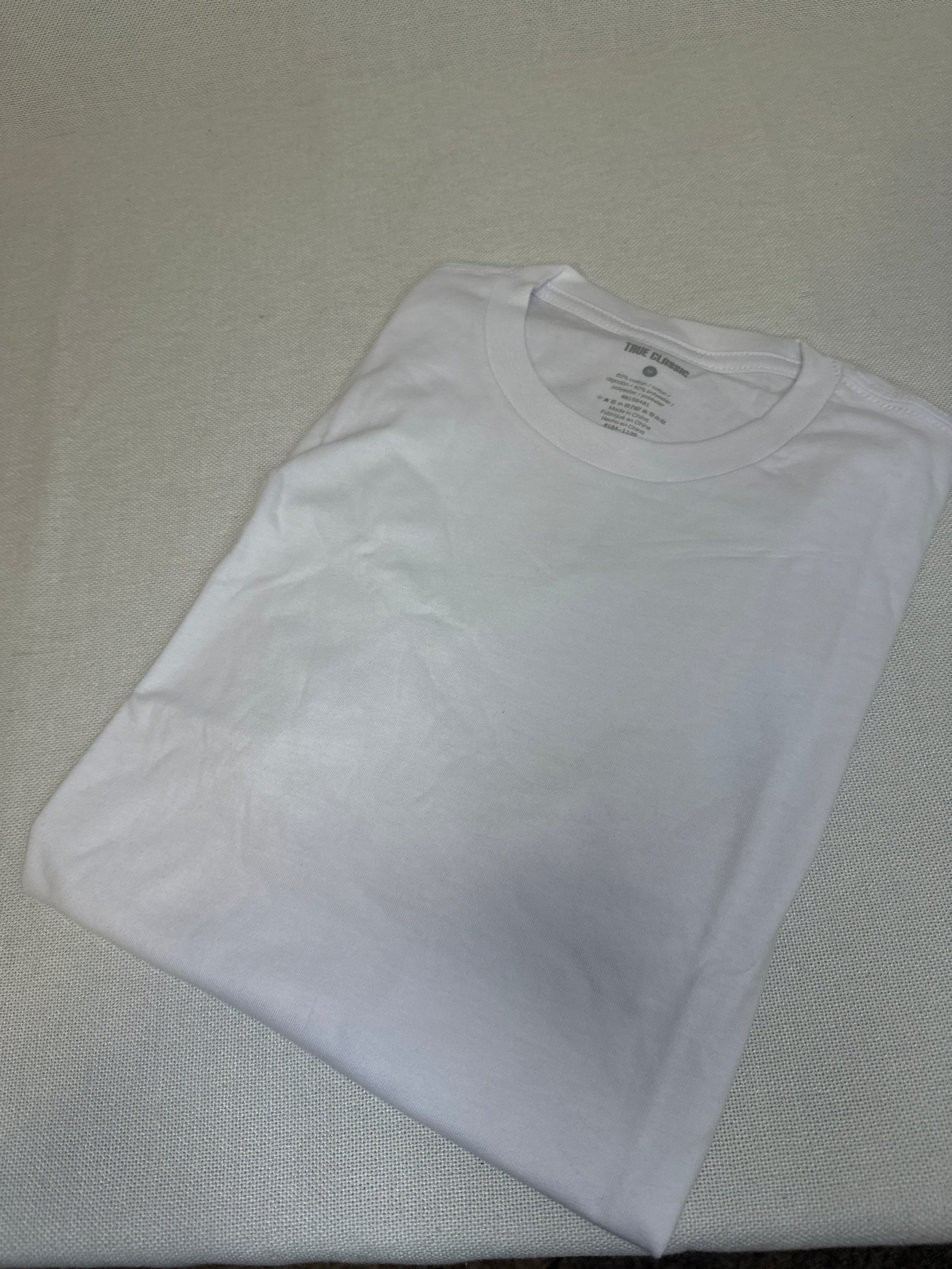 True Classic Mens White tshirt size Medium