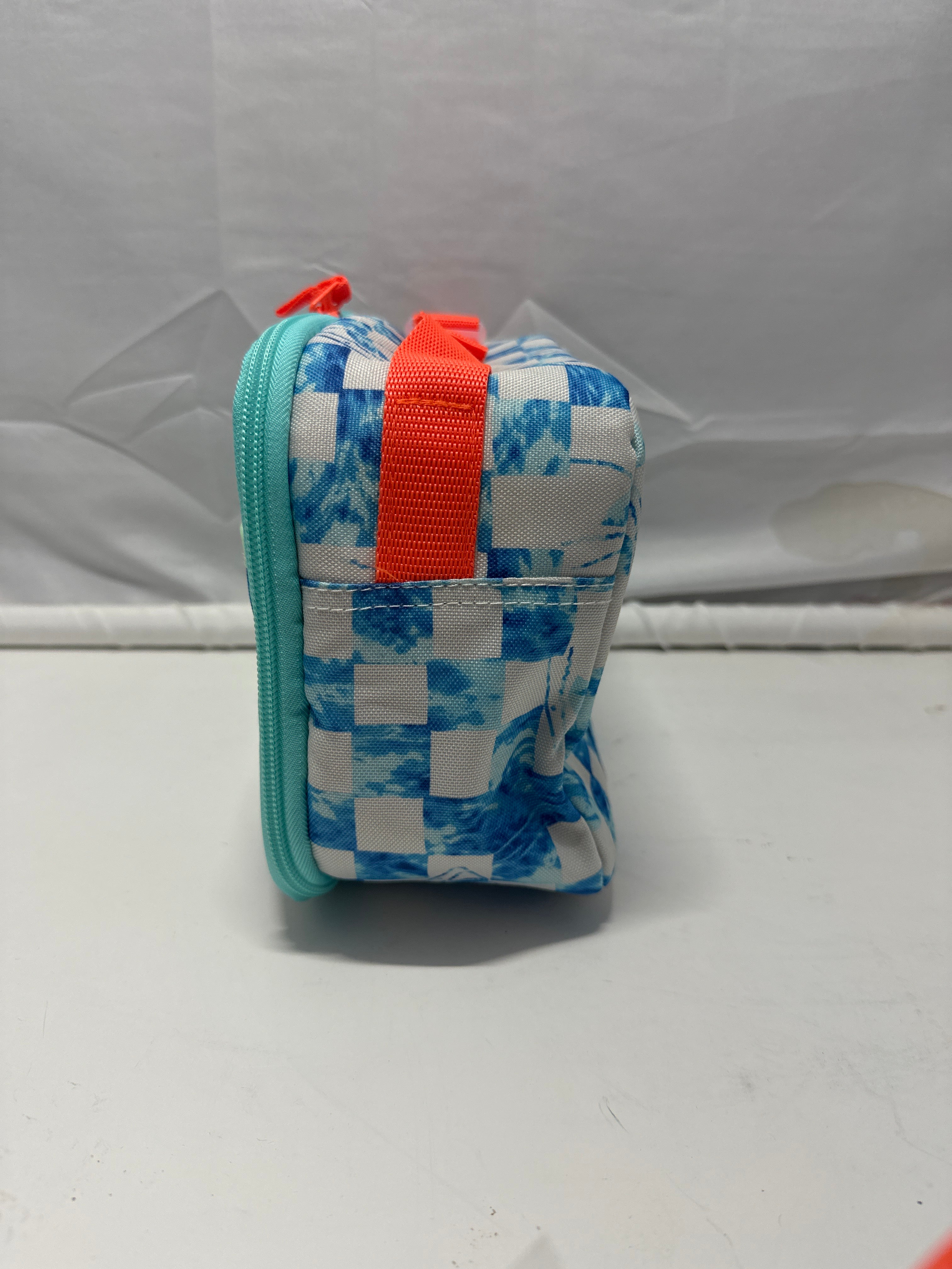 Cat & Jack Blue Shark Checkered Print Insulated Soft Shell Classic Lunch Bag