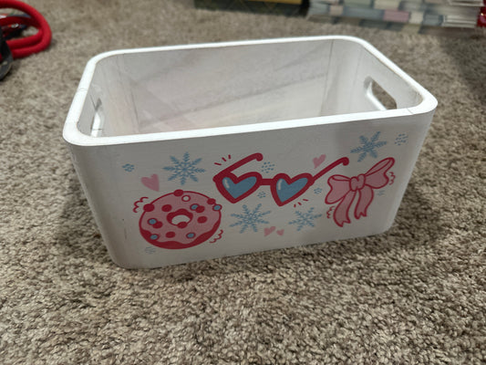 White wooden box with bows