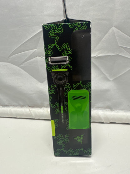 GilletteLabs RAZER Razor Handle 1 Cartridge Travel Case Black Green