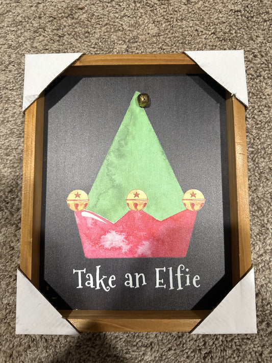 Take an Elfie Sign