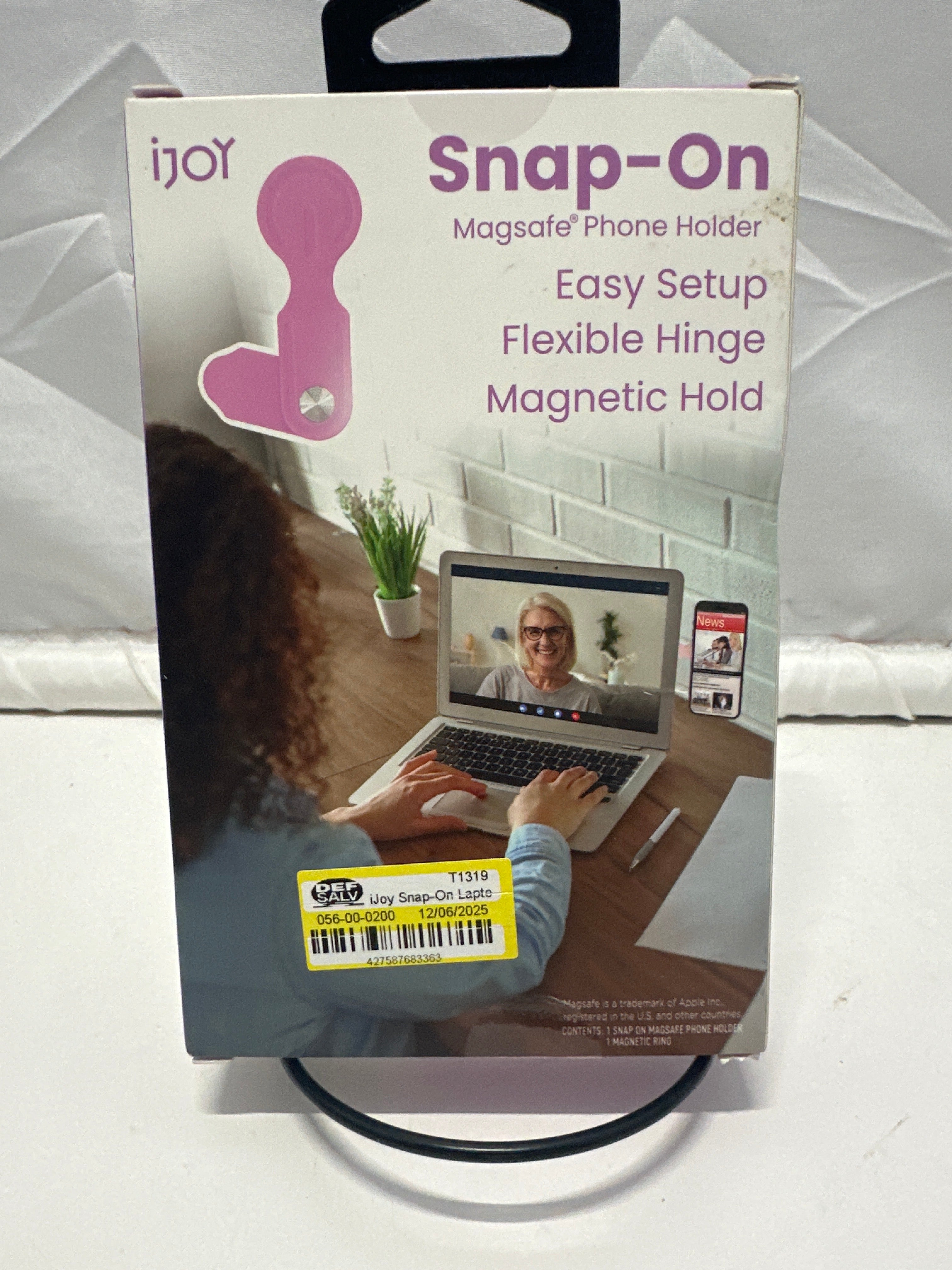 iJOY Snap-On MagSafe Phone Holder Pink Magnetic Mount