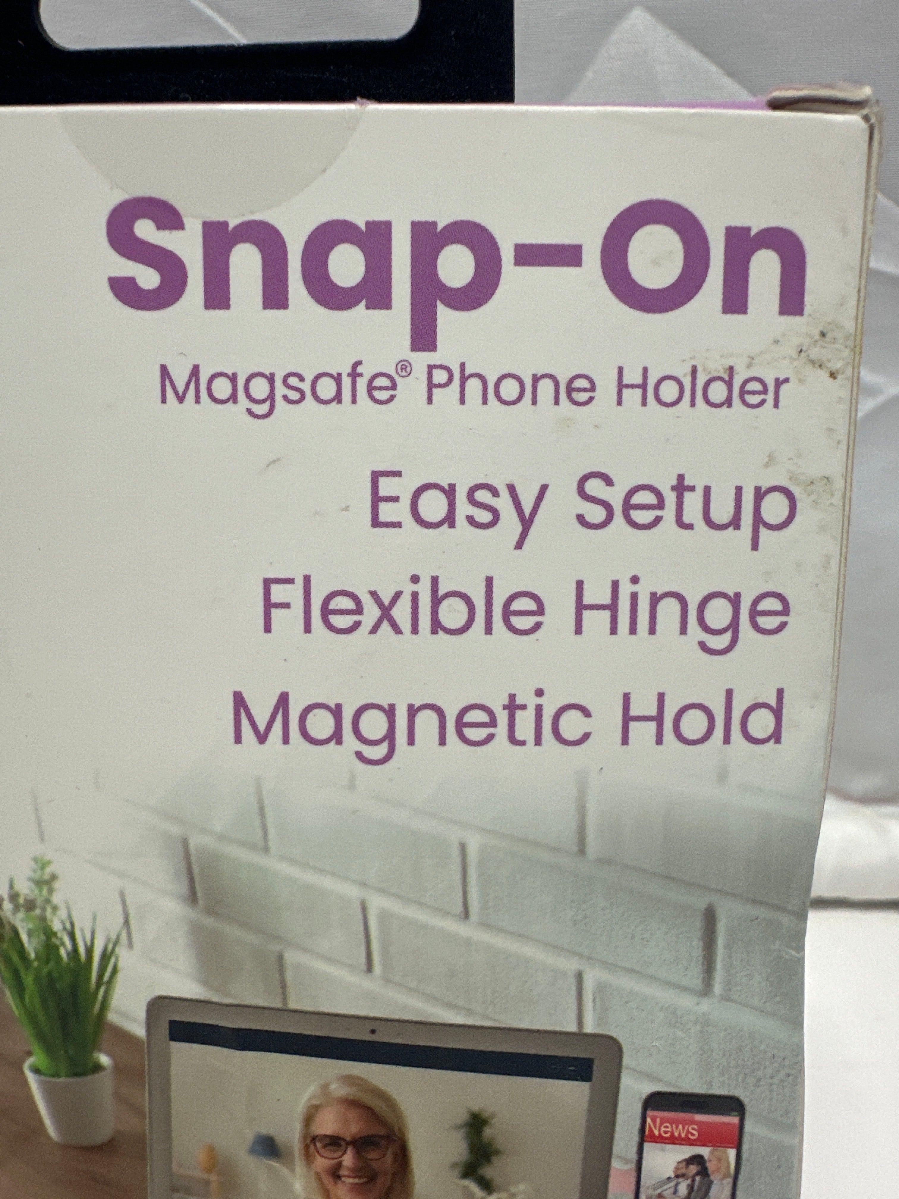 iJOY Snap-On MagSafe Phone Holder Pink Magnetic Mount