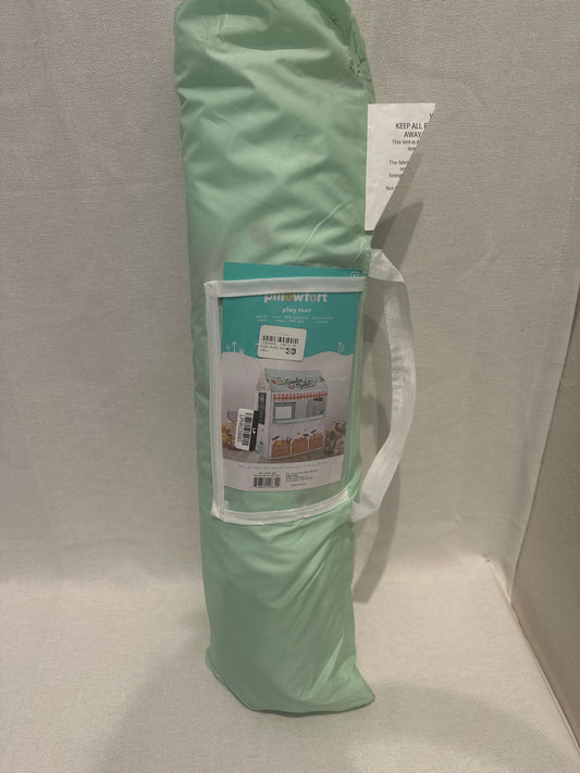 Pillowfort Garden Market Play tent