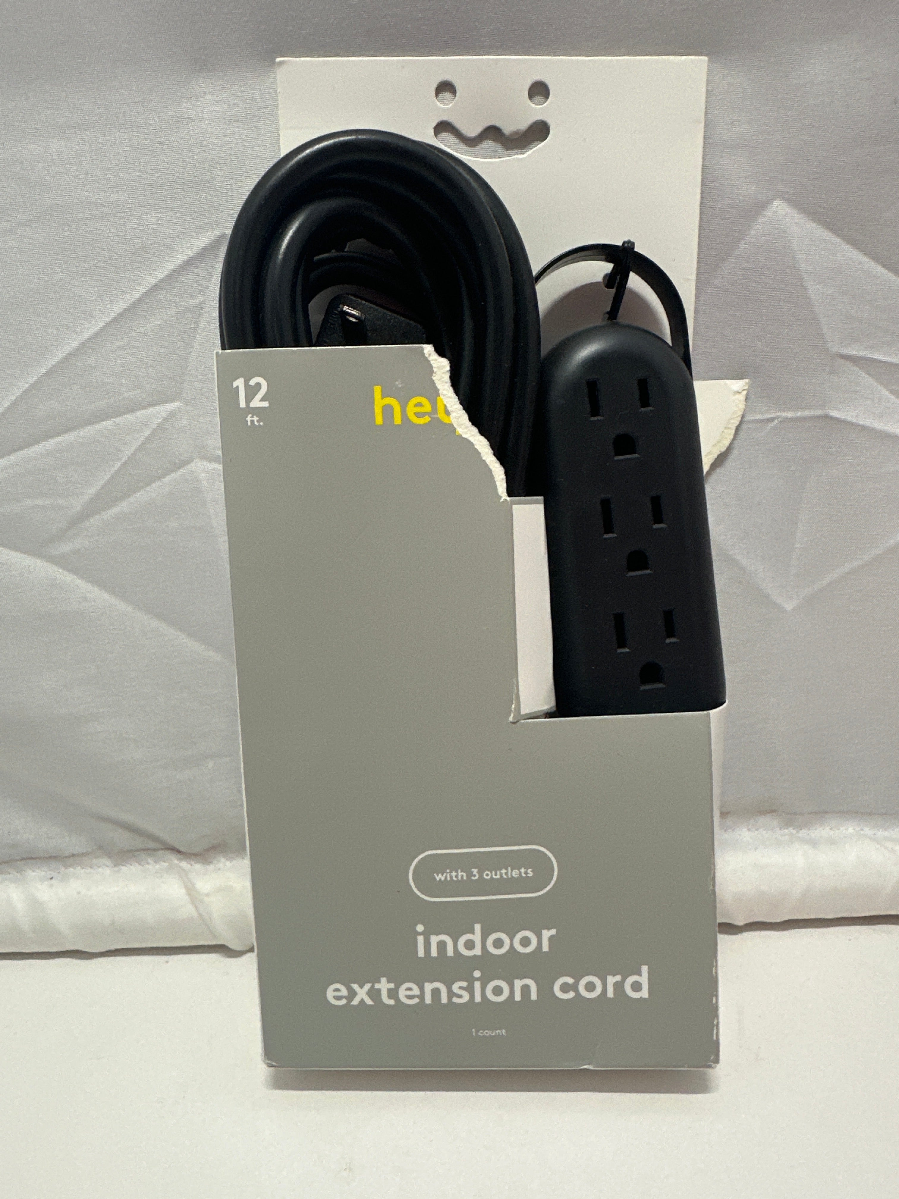 heyday 12ft Indoor Extension Cord 3 Outlet Black 16/3 13A 1625W